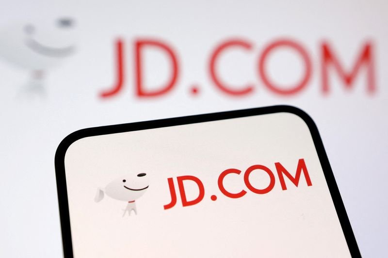 Tech Giants JD.com and Alibaba Push for Yuan Stablecoin Amid Growing Dollar Dominance