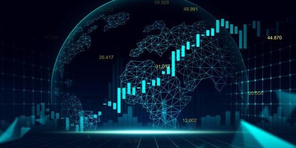 Dollar Bounces Ahead of Key Data Releases, Raising Odds for Future Rate Cut