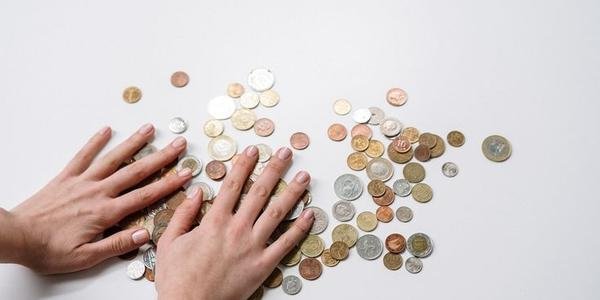 Asia FX Falters Amid Israel-Iran Tensions and Trade Uncertainty
