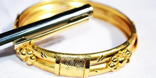 $650 Billion Token Burn, DeFi Protocol Quits UK Amid Regulatory Crackdown
