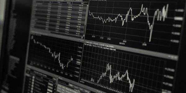 UBS Warns UK Investors: Prepare for Dollar Collapse Amid Record Volatility