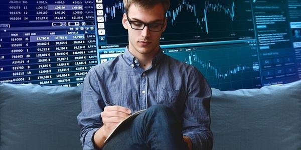 Bitcoin Streak Ends: Crypto Sees First October Loss in Over 7 Years