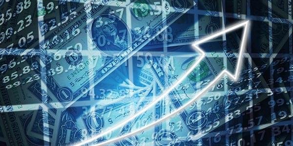 Dogecoin Plunges 5.5% as Support Level Shattered