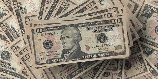 Lucid Stock Soars on European Partnership, Treasury Yields